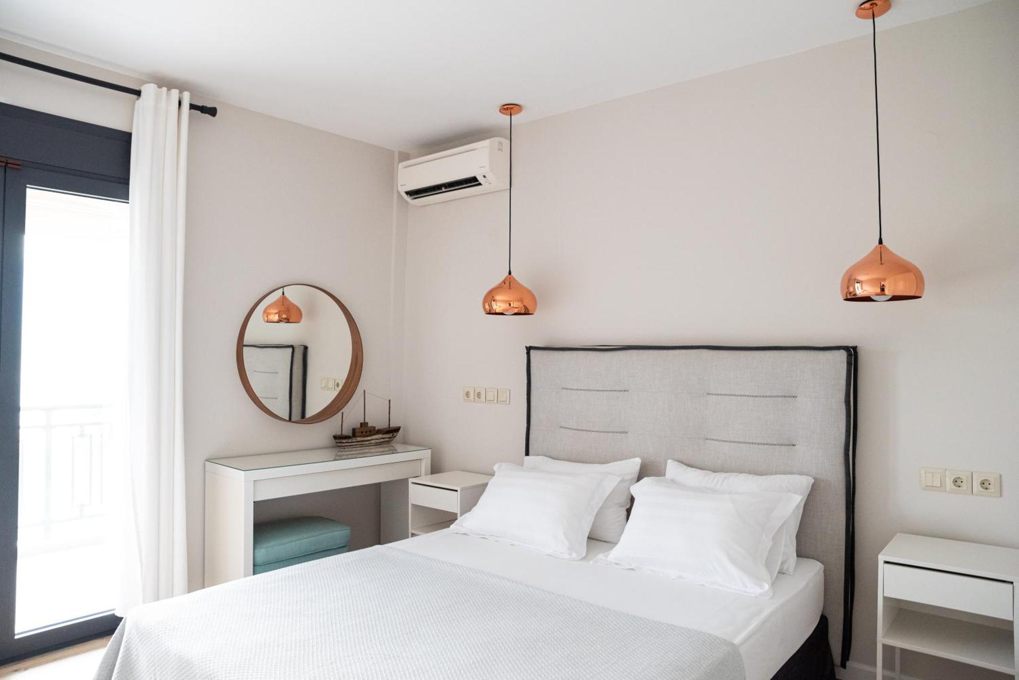 Cos Seafront Apartments 게라크니 외부 사진