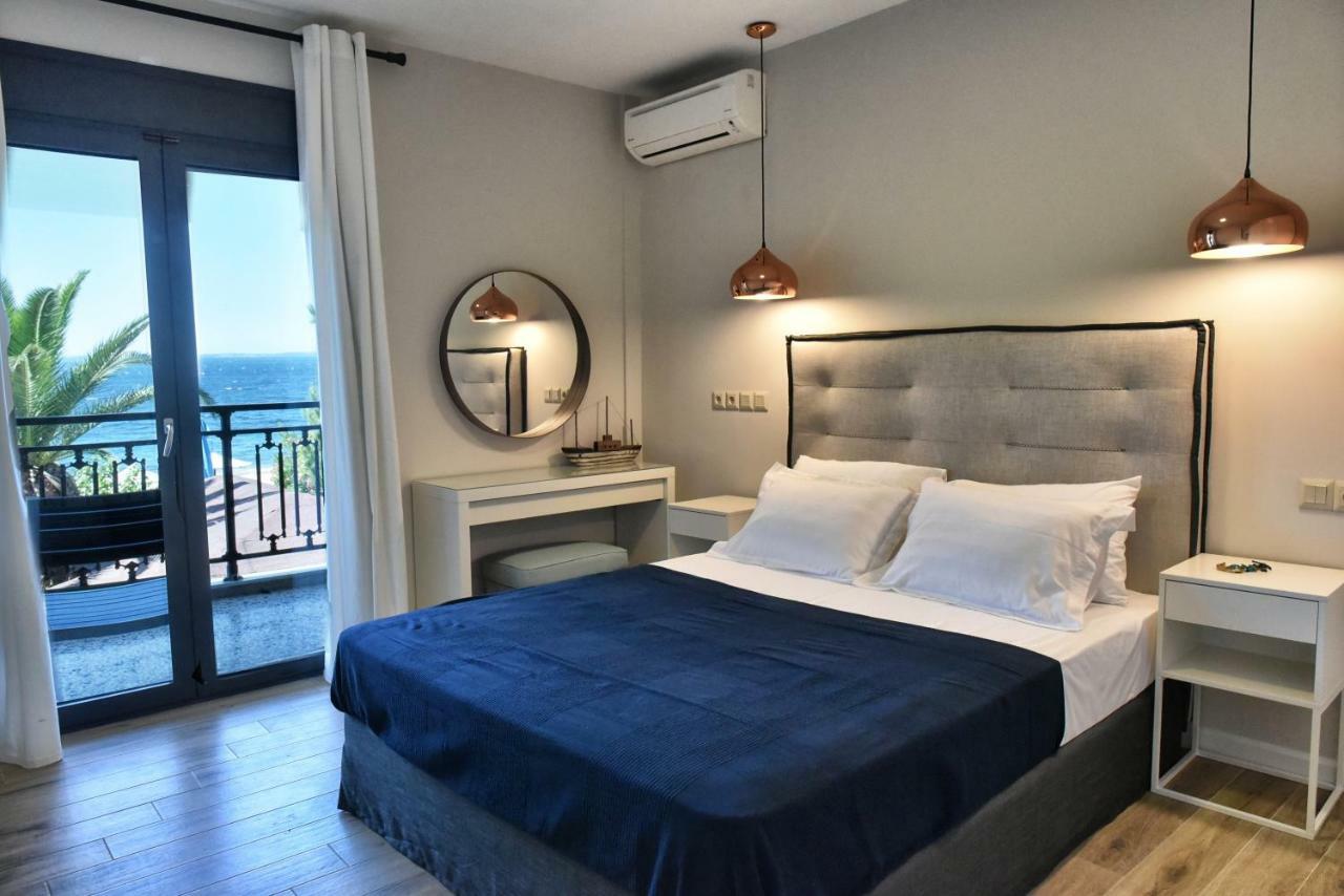 Cos Seafront Apartments 게라크니 외부 사진